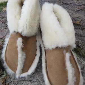 Sheepskin Slippers-Traditional image 1