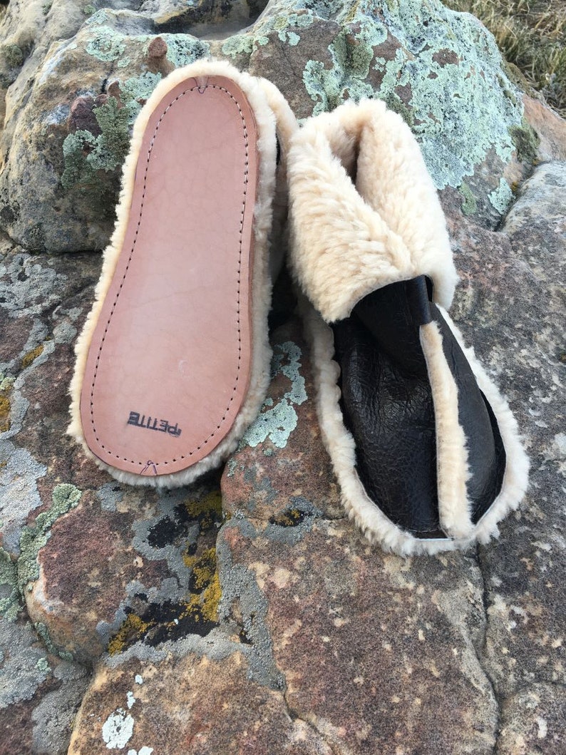 Sheepskin Slippers-Traditional image 2