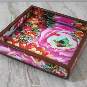 Big Flowers Mini Tray