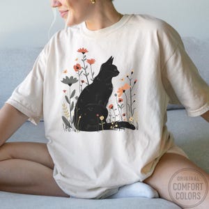 Black Cat Floral T-Shirt: Boho Wildflower Graphic Tee