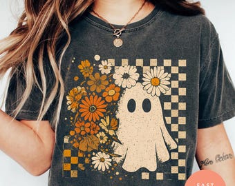 Comfort Colors® Rutig spökskjorta, Halloween-spökskjorta med blommönster, söt höstskjorta, Cottagecore-spöktröja, retro sommartematisk estetisk tröja