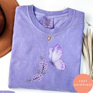 Butterfly Floral Shirt, Comfort Colors Botanical Tee, Gift for Her, Flower Graphic Tshirt, Spring Nature Aesthetic Tee, Butterfly Gift