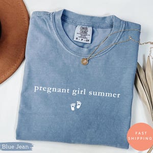 Comfort Colors® 妊婦用サマーシャツ、面白い妊娠発表Tシャツ、赤ちゃんのお披露目シャツ、新米ママへのギフト、ビーチマタニティTシャツ