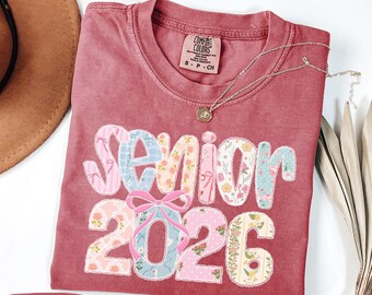 Comfort Colors® Senior 2026 Shirt, Preppy Senior Shirt, Graduate 2026 Shirt, High School Senior Shirt, Retro Senior Shirt, Graduation Gift