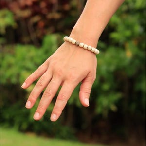 Tibetan Yak Bone Mala Bracelet: Om Mani Meditation Beads