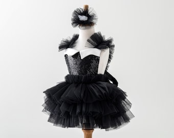 Miyuki Addams Kleid für Kleinkinder - Erster Geburtstag Kleid - 1. Geburtstag Outfit - Baby Tutu Kleid - Halloween Kostüm