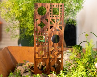 Enrejado de inspiración MCM, ancho, nogal y acrílico negro / Fabricado por JA Studio