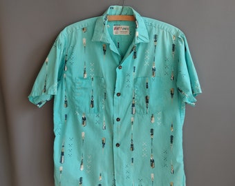 1950s hawaiian shirt, cotton Mamo of Hawaii, ki'i figures, small size