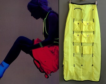 Jaren '90 ravewear rok, veel zakken, vroege Cyberdog raver neon gele nylon converteerbare cargo rok, klein tot middelgroot