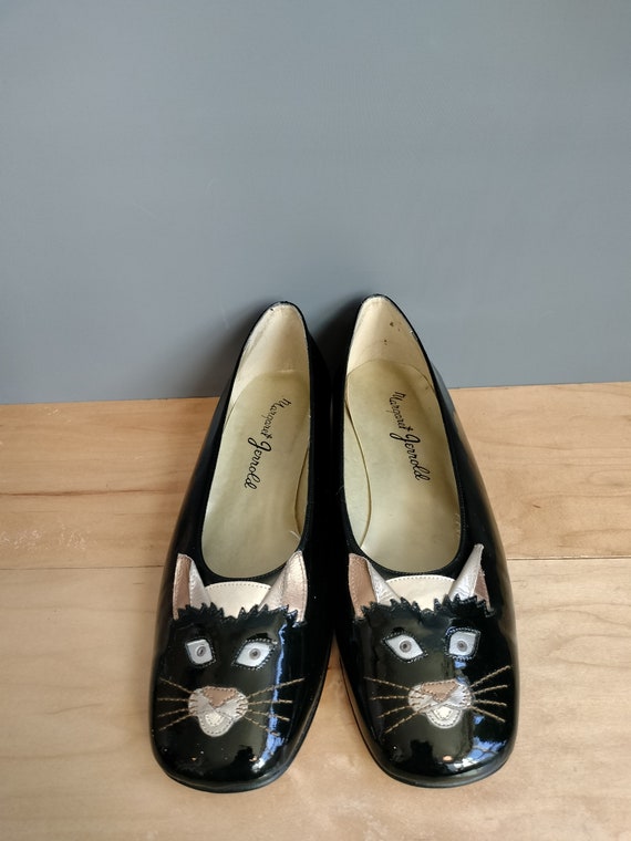 Cat top face shoes