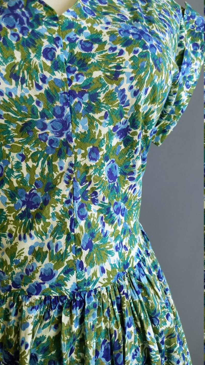 1950s blue flowers floral fit and flare dress medium size
