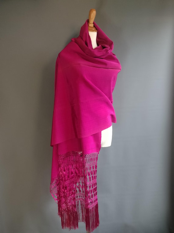 小物 shaggy design long stole Vintage Fuchsia Silk Shawl, Long Fringe, is Actually a