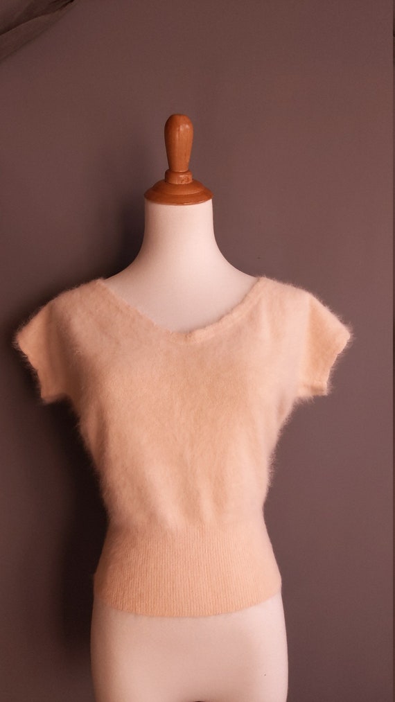 1950s blush pink shrimp color angora sweater, Luis