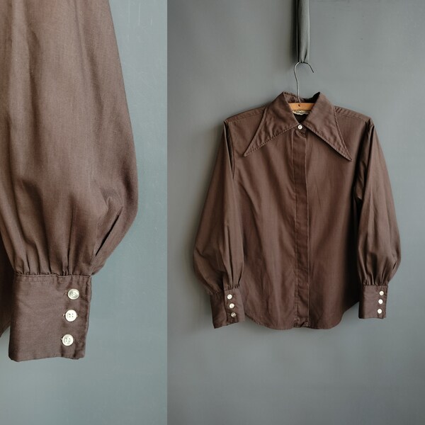 1970s dagger collar blouse, chocolate brown, medium large size