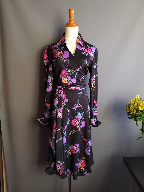 1970s diane von furstenberg wrap dress, classic or