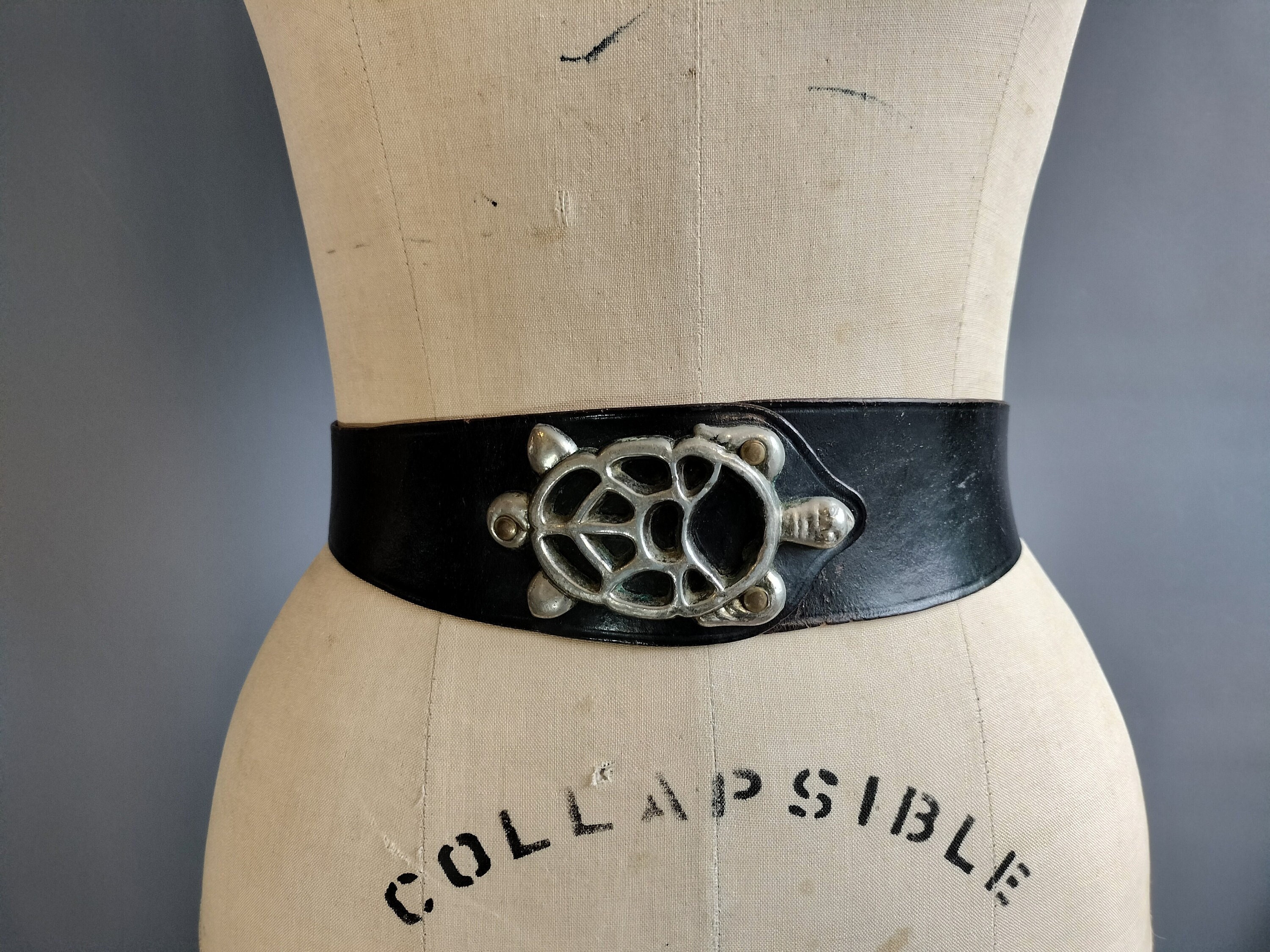 Vintage l 50s Rockabilly Pinup Silver Hook Buckle Elasticized Stretch Cinch Belt 1950s Cinch Belts - Etsy main image 3