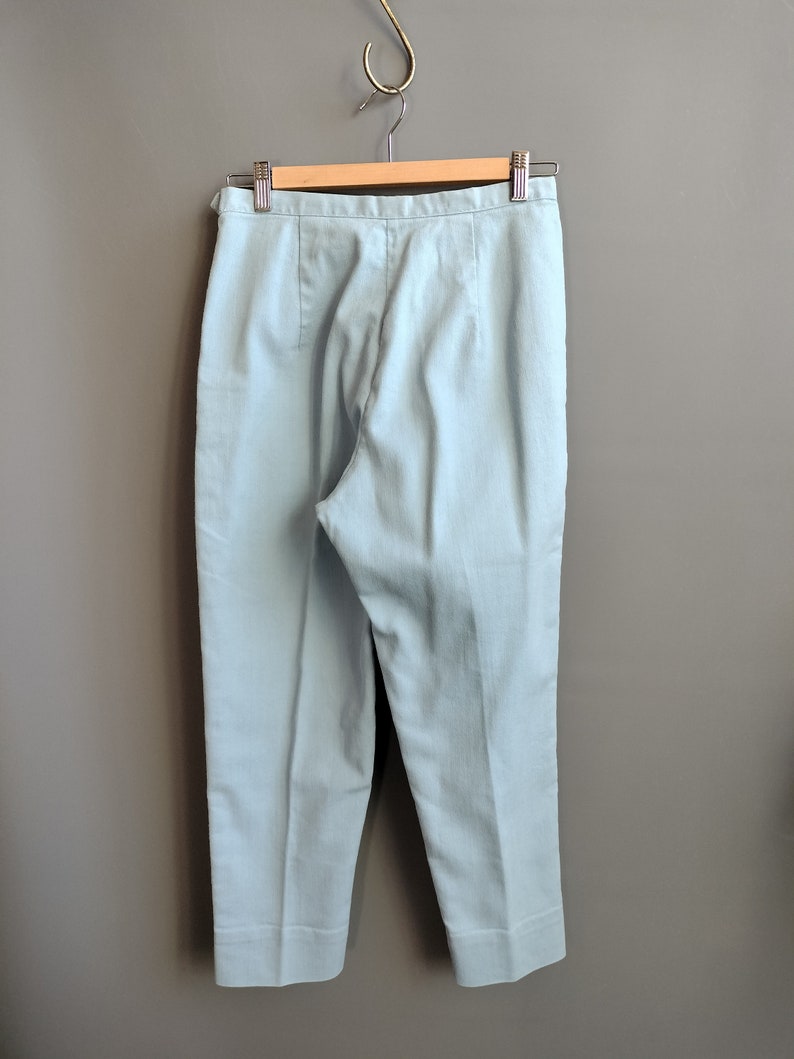 1960s stretch denim pants, mid-calf capris, medium size light blue image 2