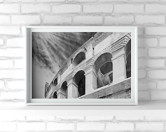 Impresión monocromática de la arquitectura del Coliseo de Roma, fotografía artística de viajes