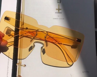 Vintage , Retro Style Clear Square Yellow Rimless Timeless Sunglasses.