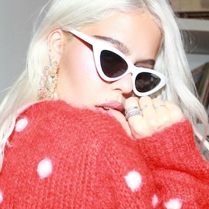 Vintage , Retro Style Cat Eye Timeless Sunglasses.