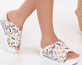Schmetterlingsdruck Airmax Orthopädische Clogs für Frauen Slip On Full Cover Krankenschwester Schuhe mit Kissensohle Unterstützung und Anti Sweat Pad