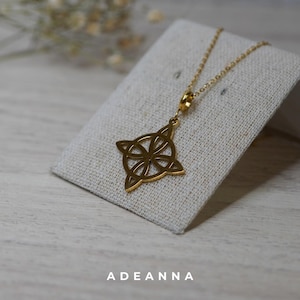 Witch's Knot Necklace - Evil Eye Protection - Gold Plated Stainless Steel Clover - Minimalist Jewelry - Aesthetic Jewelry