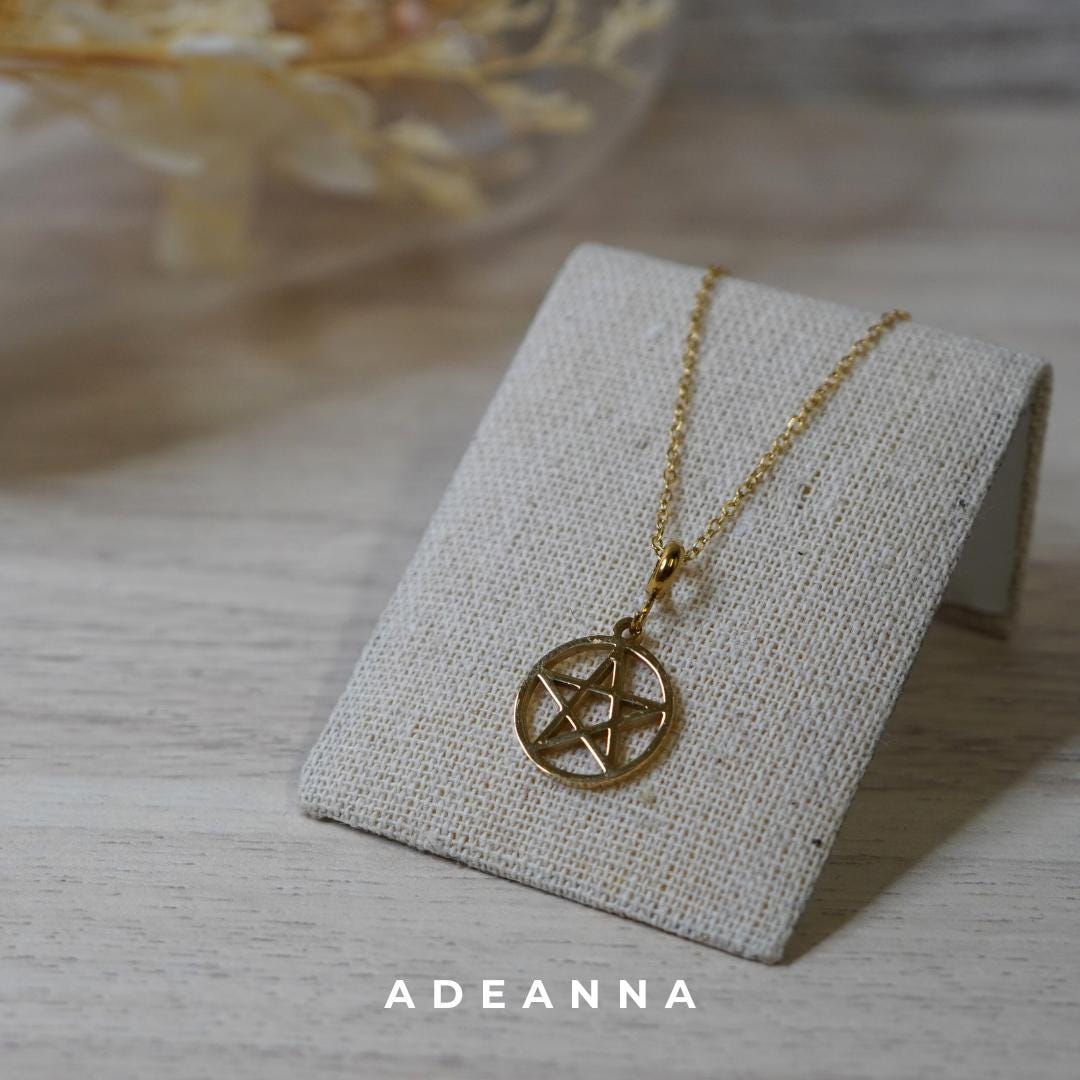 Cristallo Di Quarzo Nel Centro Del Pentacolo Di Legno - Pentagramma Sulla T Tagliata Immagine - Foto 4