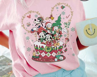 Bluza z nadrukiem "Myszka Miki i przyjaciele" z 2026 roku, Myszka Miki i przyjaciele, Bluza z kubeczkiem do herbaty, Bluza świąteczna Disney Family
