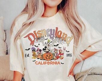 Camiseta vintage de Halloween de Disneyland, camisetas familiares de Disney, camiseta retro de Halloween de Disneyland (1955), camiseta de Halloween de Mickey y sus amigos