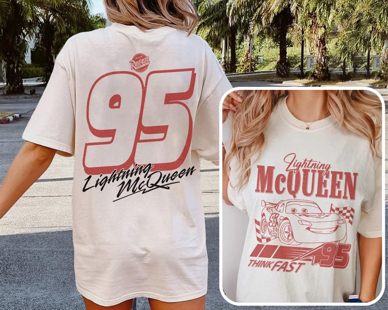 Puede incluir: Camiseta color crema con un gr&aacute;fico rojo de Rayo McQueen y el n&uacute;mero 95. El dise&ntilde;o incluye el texto "Lightning McQueen" y "Think Fast". La parte posterior de la camiseta tambi&eacute;n muestra el n&uacute;mero 95 y "Lightning McQueen".