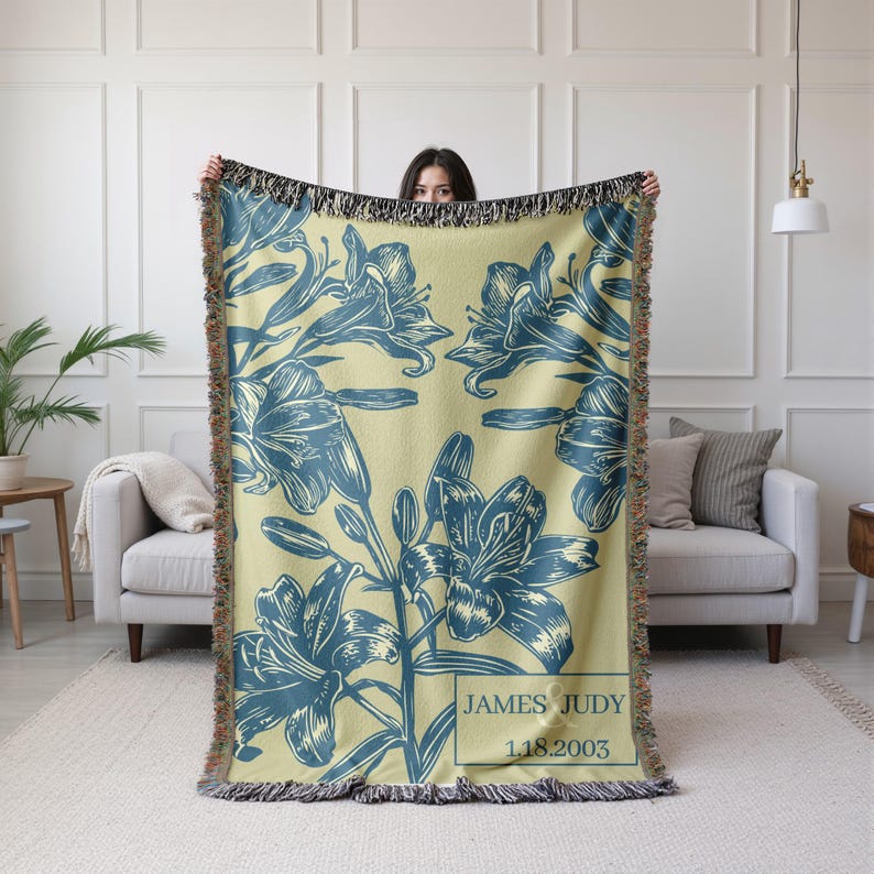 Customizable Floral Blanket, Personalized Flower Design Throw, Custom Name and Date Blanket, Unique Gift for Couples, Anniversary Gift