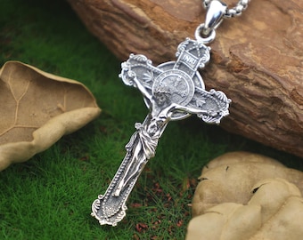 Jesus & St. Benedikt Kruzifix Halskette - 925 Sterlingsilber Kreuz mit St. Benedikt Medaille - Christlicher Schutz, Glaube Schmuck für Männer