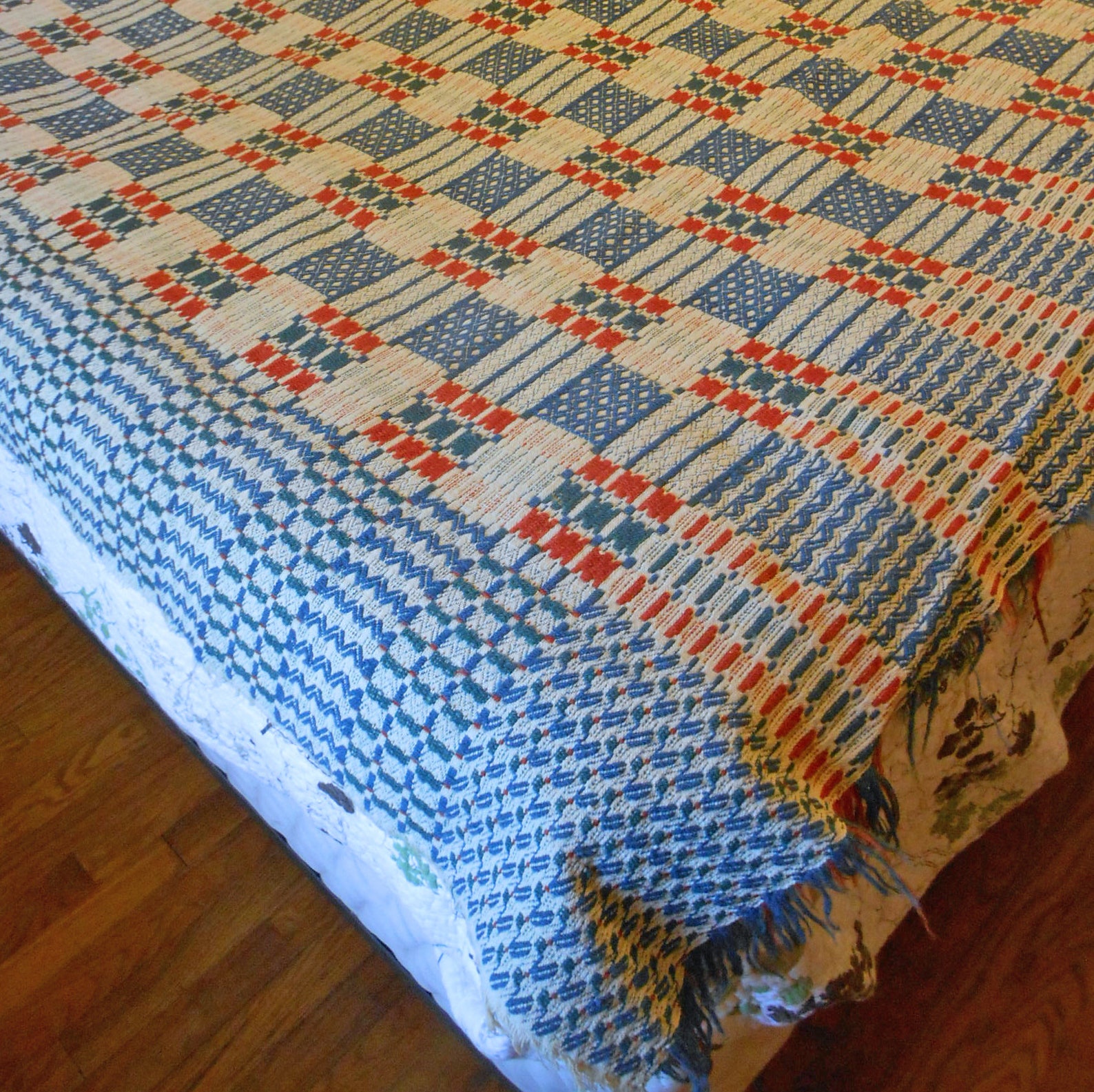 Lovely MAGNOLIA QUILTED Lap Robe or Small Bed Cover Handmade Etsy