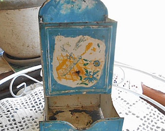 MATCH BOX HOLDER Blue White Painted Metal Bottom Tray Farmhouse Kitchen Wood Stove Fireplace Den 1930 Prim Shabby Chic 6 x 3 Wall Hanger