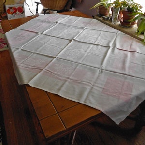 Pretty PINK ROSES DAMASK Tablecloth Woven Stripes White Background, 51