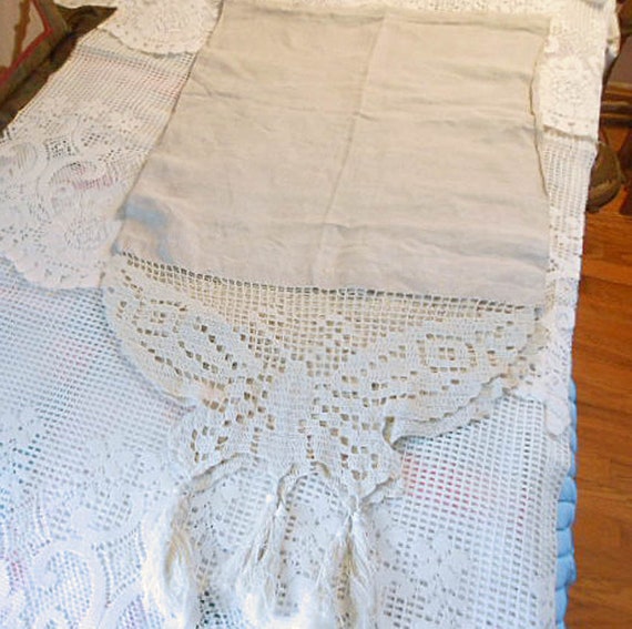 Lovely Flax Linen Butterfly Table Runner Dresser Scarf Hand Etsy