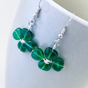 St. Patrick earrings, 4 leaf clover earrings, St. Patricks day earrings, Irish gift earrings, Green clover earrings, gifts for her, gifts