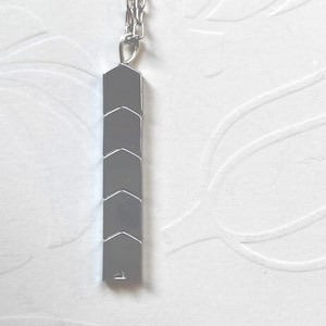 Hematite necklace, Hematite pendant, silver plated necklace, everyday necklace, gifts for her, gifts for wife, necklace with hematite pe