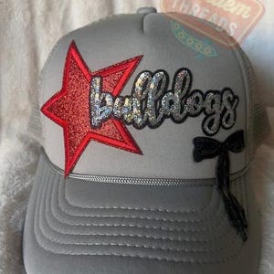 Customized Gray Bulldog Trucker Hat – Mesh-Back Snapback Cap for Georgia Football Fans