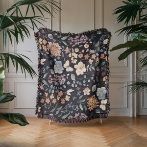 Dark Cotton Throw Vintage Style Cozy Picnic Blanket for Cottagecore Decor tapestry boho Chinoiserie flowers Woven Blanket housewarming gift