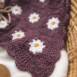 Handmade Daisy flower blanket Choose your size 100% cotton image 3