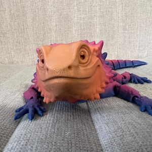 Realistic 3D Printed Articulating Flexi Bearded Dragon Lizard Toy / Model