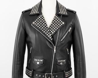 Chaqueta de cuero negro hecha a mano con tachuelas estilo motero: estilo punk moto