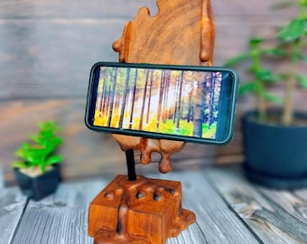 Soporte de madera para teléfono, rústico, tallado a mano, para escritorio, hecho a mano, de madera natural.