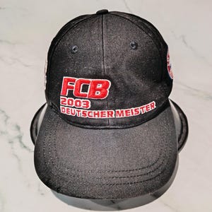 Vintage Bayern München Cap: Fanatics Black Red Adjustable FCB Hat
