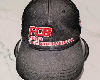 Vintage Bayern München Cap: Fanatics Black Red Adjustable FCB Hat