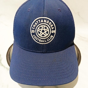 Gorra snapback del Chattanooga FC: gorra de fútbol Fanatik azul y roja