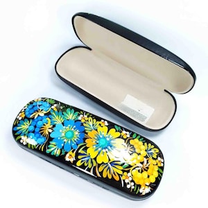 Petrykivka Art Hand-Painted Glasses Case – Floral Eyeglass Holder – Ukrainian Folk Art – Unique Gift from Ukraine