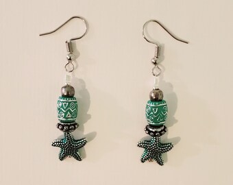 Green Starfish Earrings - Green and Silver - Green Dangle Drop Earrings