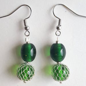 Pendientes de vidrio verde - pendientes verde colgante - verde y plata